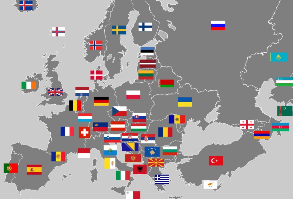 Kaart van Europa met vlag van elk land